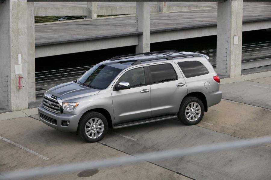  Toyota Sequoia 2007 года  (фото 24 из 66)